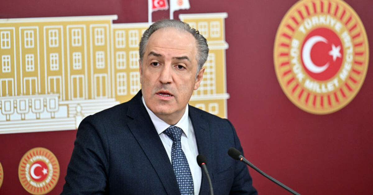 DEVA Partisi Genel Başkan Yardımcısı Mustafa Yeneroğlu partisinden istifa etti